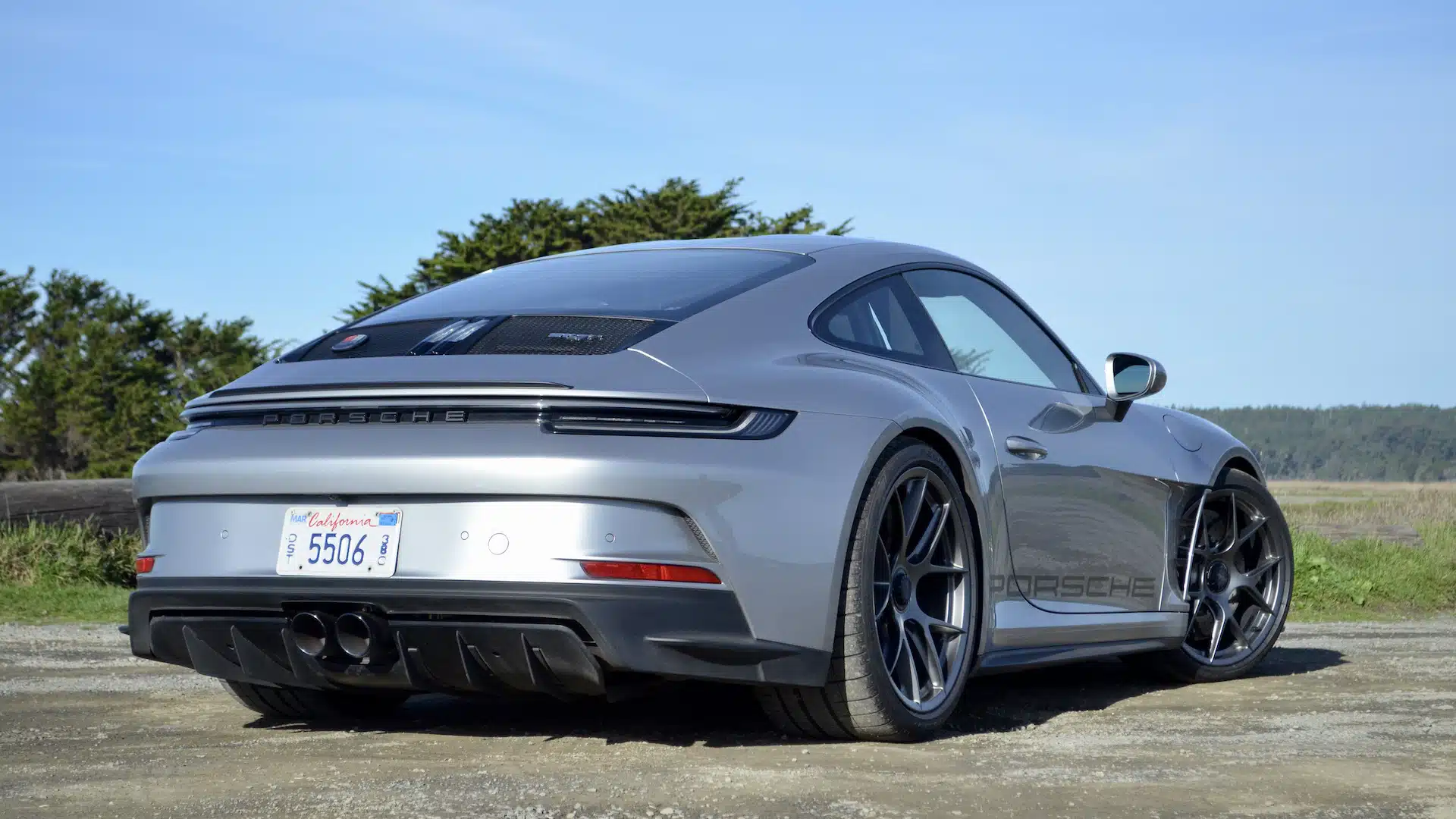 Exploration détaillée la nouvelle Porsche 911 définit à nouveau l'excellence 